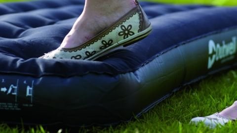Outwell Classic w/ Pillow & Pump Entegre Pompalı Şişme Yatak Tek Kişilik
